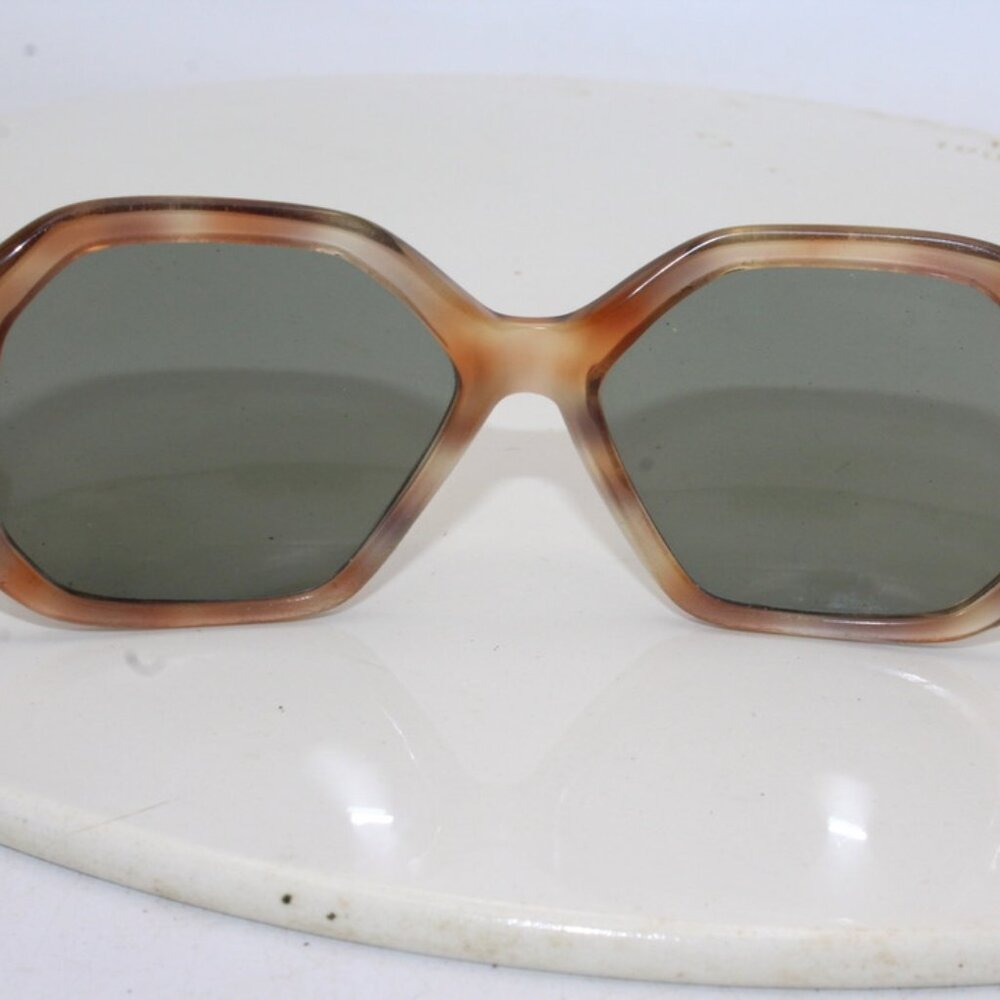 Vintage Bausch & Lomb Ray Ban Lantana Sunglasses 5 1/2" Wide Nice